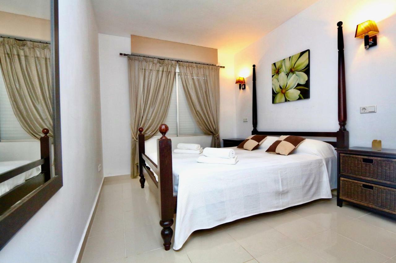 3- Bedroom Apartment In The Centre Of Calpe With Nice Living Room, 1 Bathroom. Bagian luar foto
