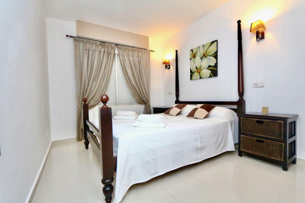 3- Bedroom Apartment In The Centre Of Calpe With Nice Living Room, 1 Bathroom. Bagian luar foto