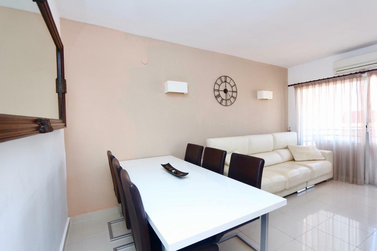 3- Bedroom Apartment In The Centre Of Calpe With Nice Living Room, 1 Bathroom. Bagian luar foto