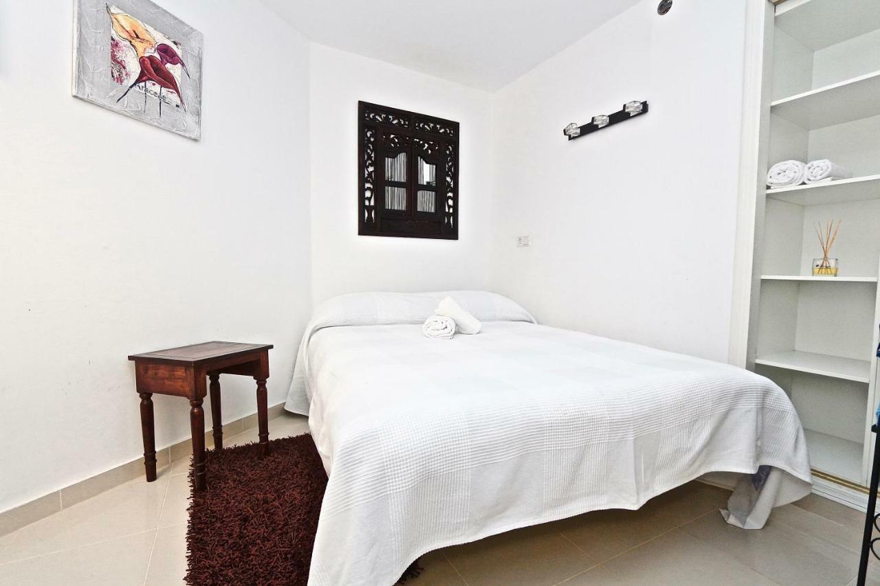 3- Bedroom Apartment In The Centre Of Calpe With Nice Living Room, 1 Bathroom. Bagian luar foto
