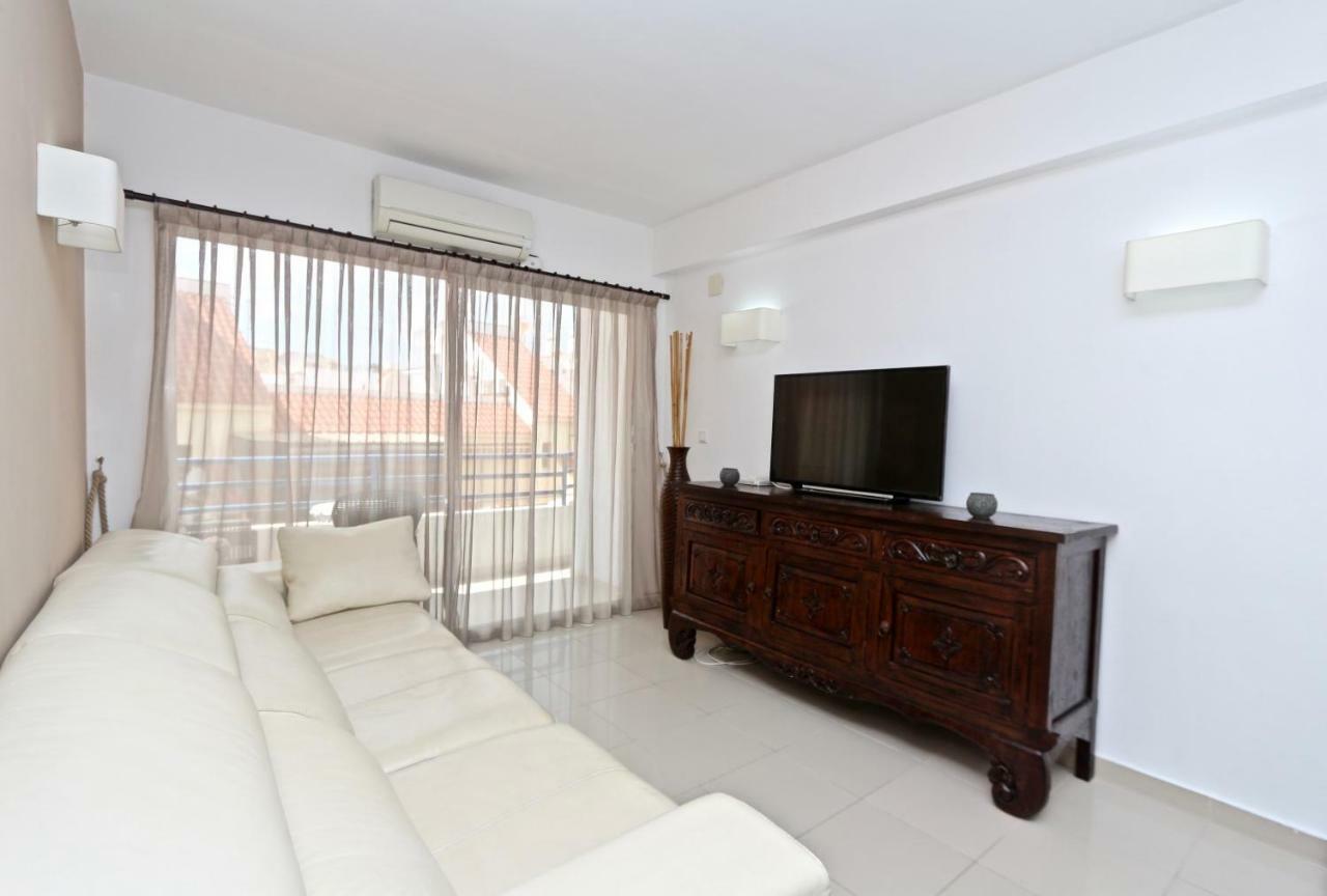 3- Bedroom Apartment In The Centre Of Calpe With Nice Living Room, 1 Bathroom. Bagian luar foto
